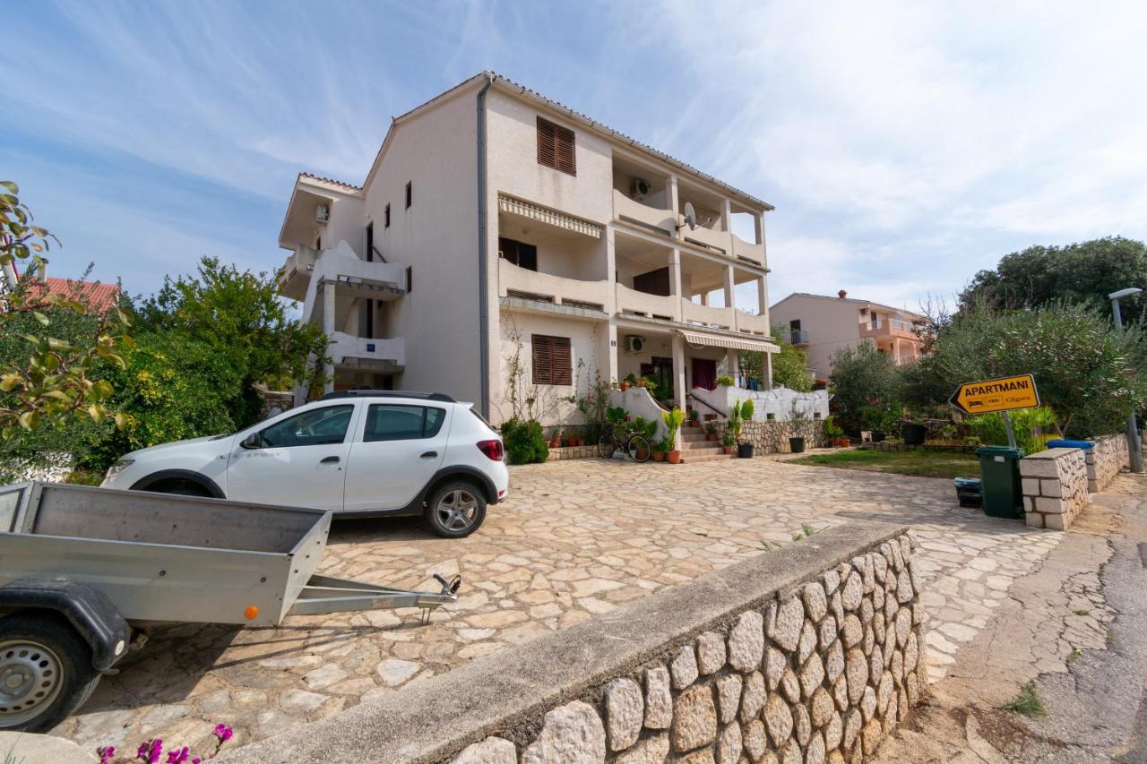 Apartments By The Sea Mandre, Pag - 3084 Kolan Eksteriør billede