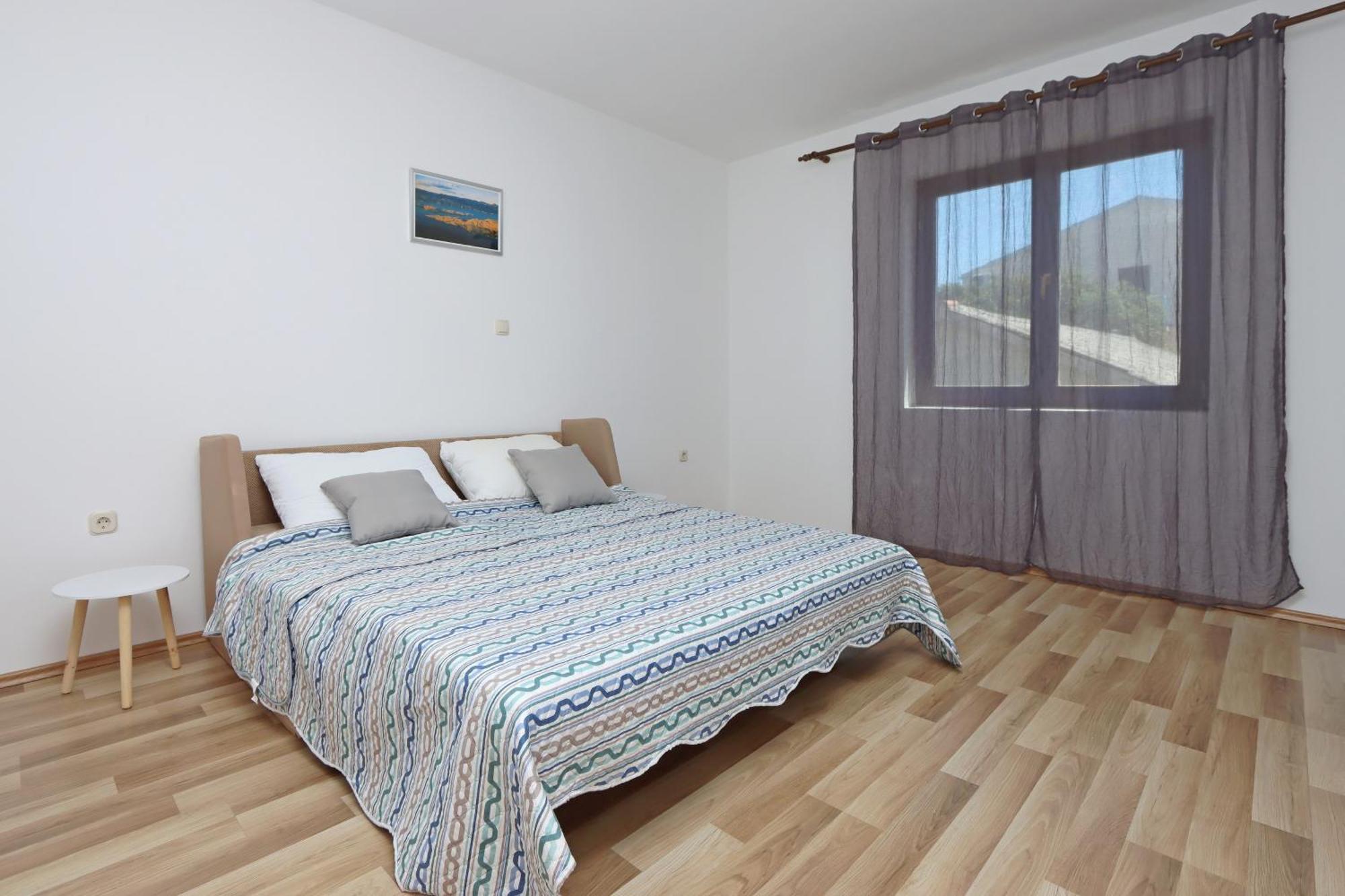 Apartments By The Sea Mandre, Pag - 3084 Kolan Eksteriør billede